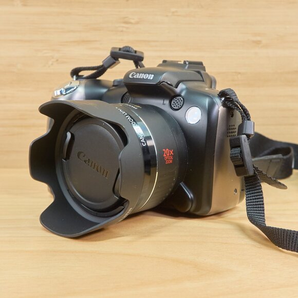 Fuji Fujifilm FinePix S2950 14MP Digital Camera, with 18x Zoom - Picture 2 of 8